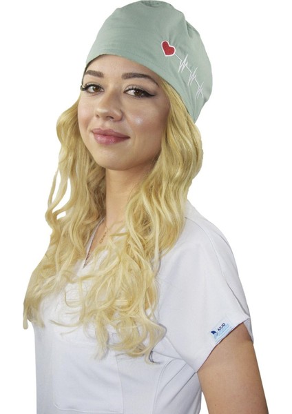 Unisex Su Yeşili Kalp Ritim Nakışlı Cerrahi Bone Hemşire Saç Bonesi