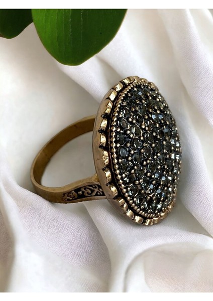 Zirkon Taşlı Daire Yüzük indirimleri