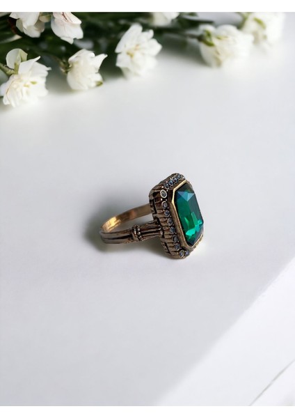 Kristal Taşlı Baget Yüzük