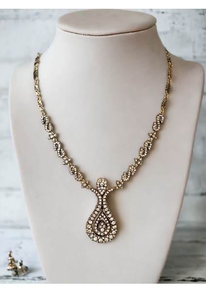 Zirkon Taşlı Su Damlası Gerdanlık Kolye