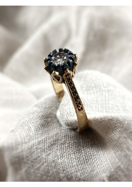 Elmas Montür Zirkon Taşlı Tektaş Yüzük fiyatları