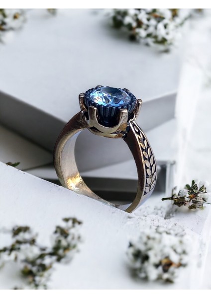 Elmas Kesim Zirkon Taşlı Tektaş Yüzük fiyatları