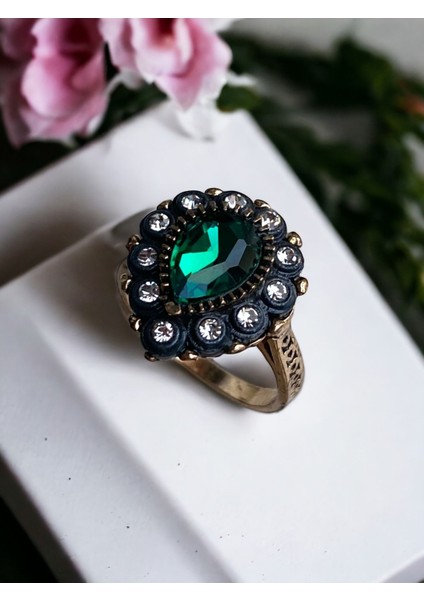 Zirkon Taşlı Su Damlası Yüzük fiyatları