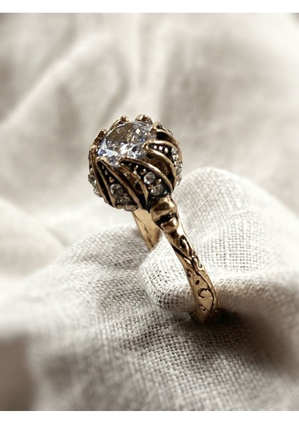 Zirkon Taşlı Elmas Montür Yüzük indirimleri
