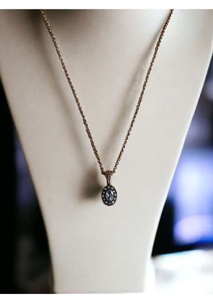 Zirkon Taşlı Oval Kesim Kolye modelleri