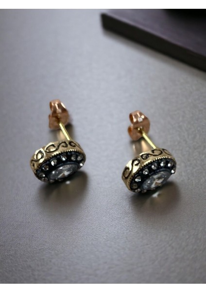 Zirkon Taşlı Oval Kesim Pimli Küpe fiyatları