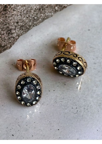 Zirkon Taşlı Oval Kesim Pimli Küpe modelleri