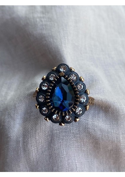 Zirkon Taşlı Su Damlası Yüzük indirimleri