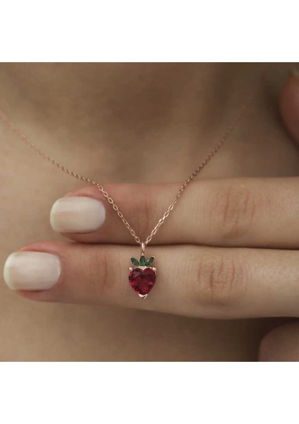 ​Gümüş Rose Çilek Figür Meyve Kolye CSR2181197 modelleri