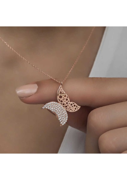 Gümüş Rose Kelebek Kadın Kolye CSR2180859 fırsatları