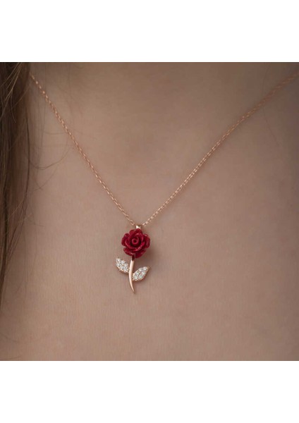 ​Gümüş Rose Kırmızı Gül Kolye CSR2180768 fırsatları