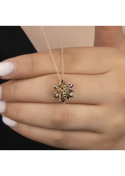 Gümüş Rose 4 Katman Lotus Çiçeği Kadın Kolye CSR2180974 fiyatları