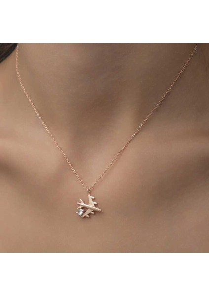 Gümüş Rose Tek Taşlı Uçak Kadın Kolye CSR2181233 fırsatları