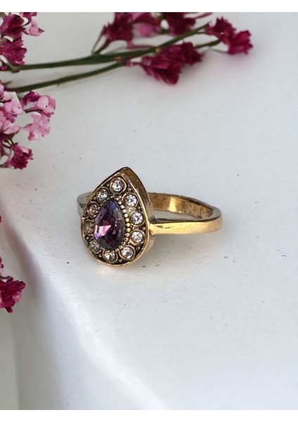 Kristal Taşlı Küçük Su Damlası Yüzük