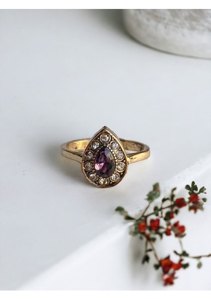 Kristal Taşlı Küçük Su Damlası Yüzük fiyatları