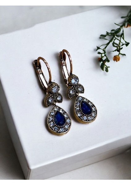 Kristal Taşlı Küçük Su Damlası Sallantılı Küpe