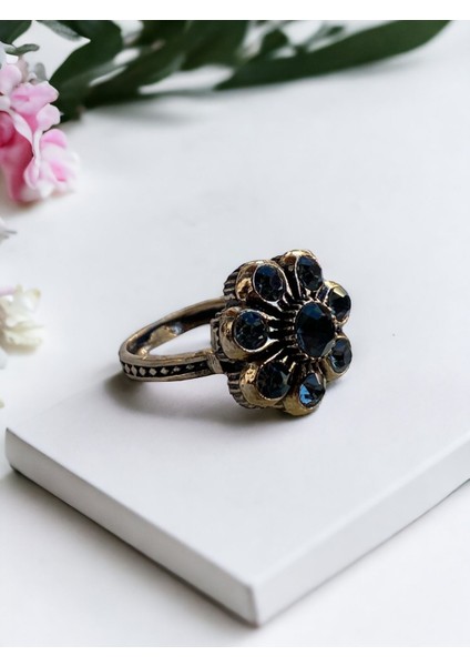 Turkuaz Taşlı Elmas Salkım Yüzük