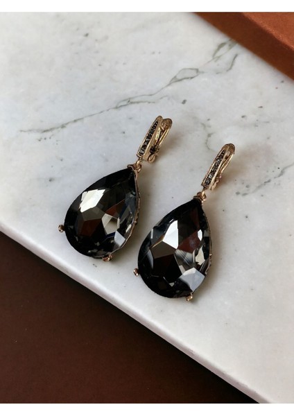 Kristal Taşlı Büyük Su Damlası Sallantılı Küpe modelleri