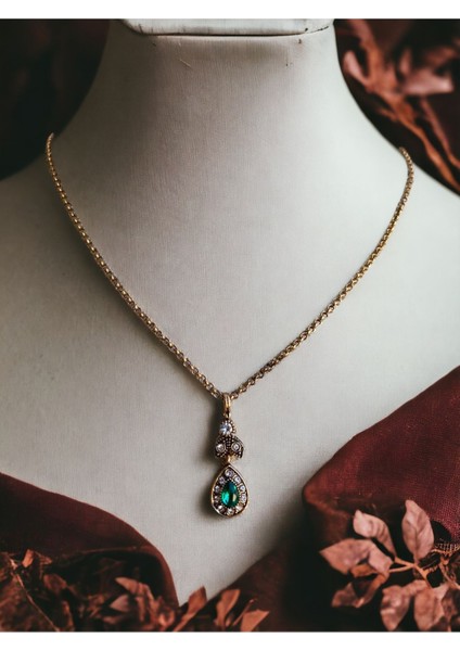 Kristal Taşlı Küçük Su Damlası Kolye fiyatları