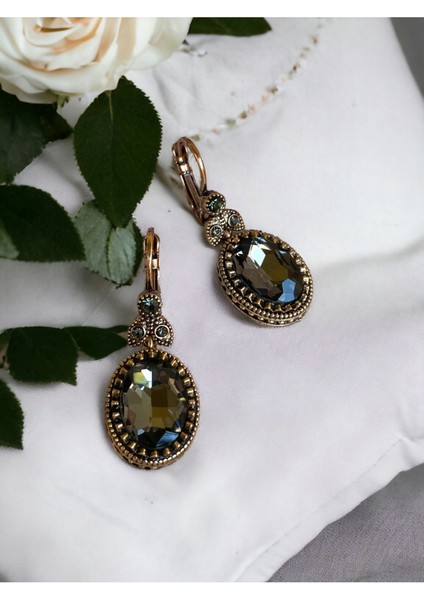 Kristal Taşlı Oval Kesim Sallantılı Küpe