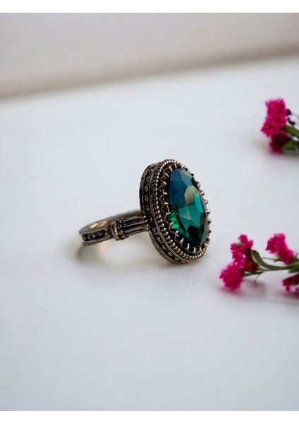 Kristal Taşlı Oval Yüzük