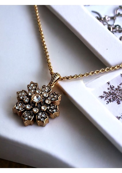 Kristal Taşlı Kar Tanesi Kolye fırsatları