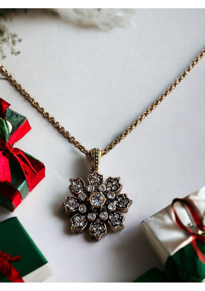 Kristal Taşlı Kar Tanesi Kolye indirimleri