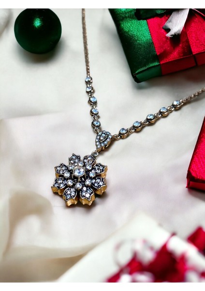 Kristal Taşlı Kar Tanesi Kolye fiyatları