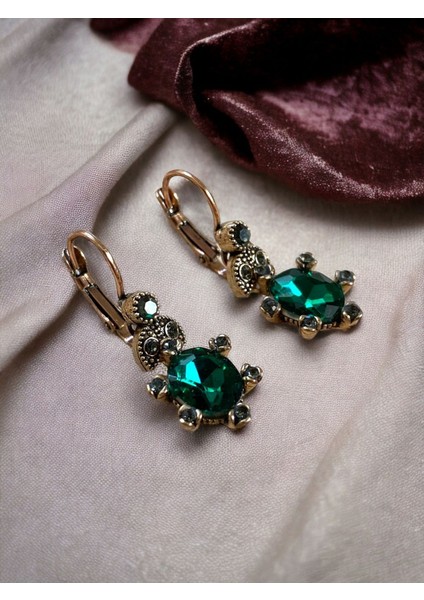 Oval Kristal Taşlı Küpe fiyatları