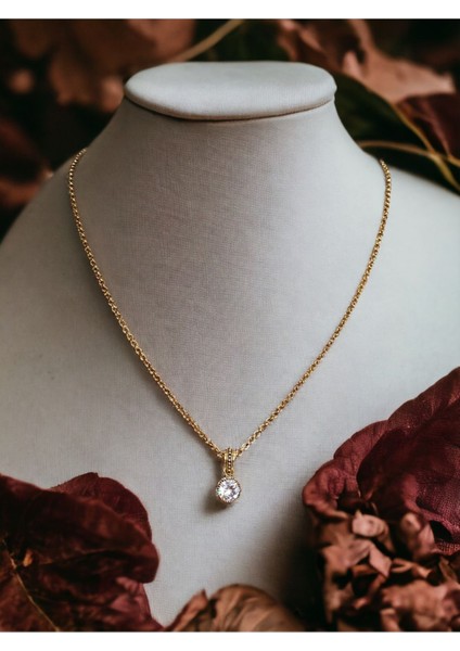 Elmas Montür Zirkon Taşlı Tek Taş Kolye