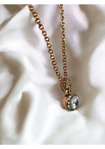 Elmas Montür Zirkon Taşlı Tek Taş Kolye modelleri