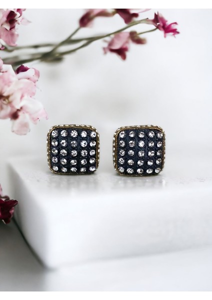 Elmas Montür Zirkon Taşlı Küçük Kare Küpe