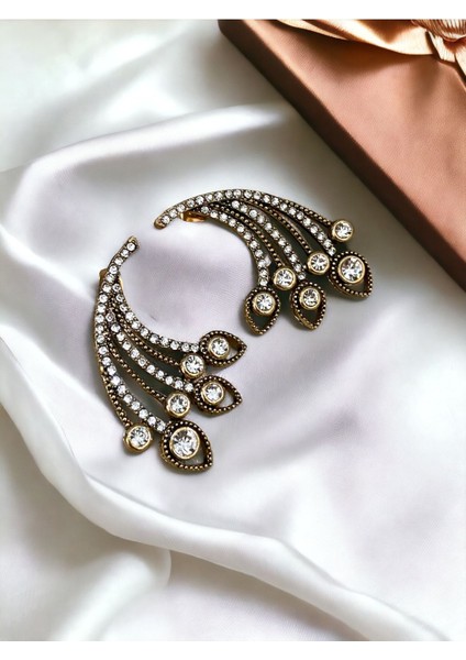 Zirkon Taşlı Küpe