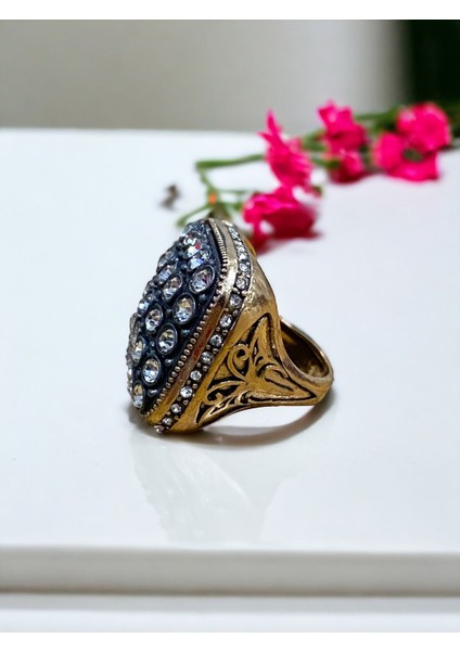 Elmas Montür Zirkon Taşlı Kare Yüzük modelleri