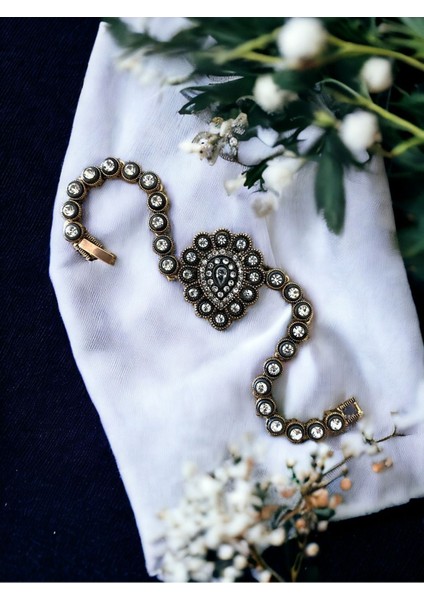 Elmas Montür Zirkon Taşlı Su Damlası Bileklik fiyatları