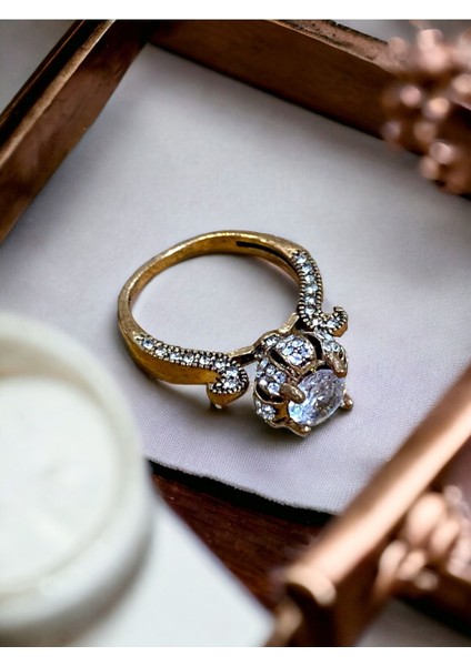 Zirkon Taşlı Elmas Montür Yüzük fiyatları