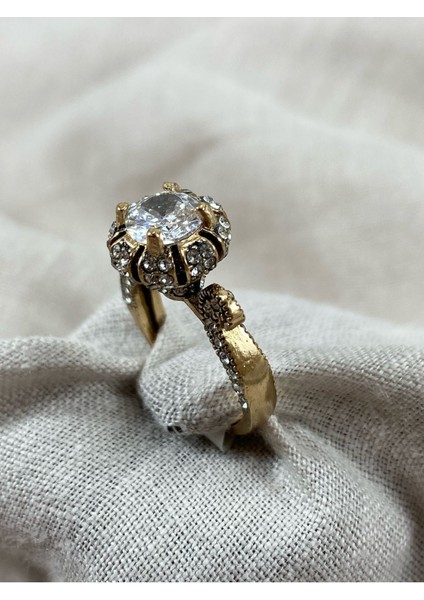 Zirkon Taşlı Elmas Montür Yüzük indirimleri