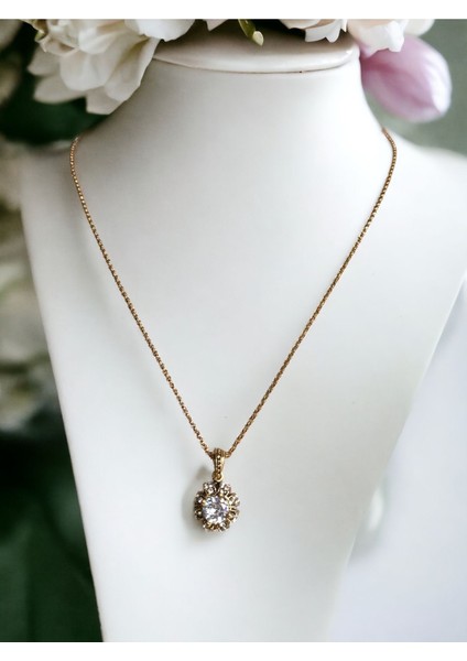 Zirkon Taşlı Elmas Montür Kolye