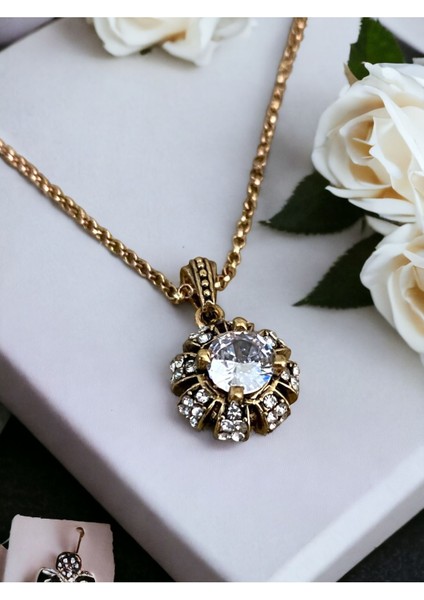 Zirkon Taşlı Elmas Montür Kolye fiyatları