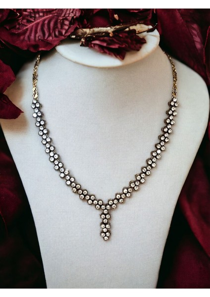 Triple Sıra Zirkon Taşlı Kolye