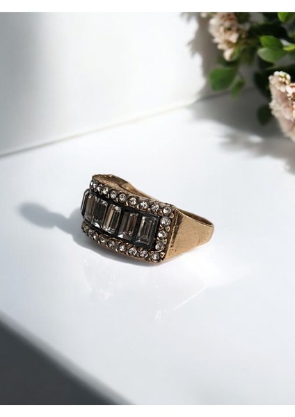Elmas Montür Zirkon Taşlı Yüzük modelleri