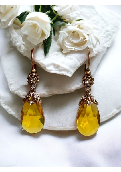 Kristal Taşlı Büyük Kedi Gözü Küpe fiyatları