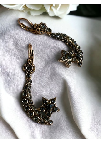 Kristal Taşlı Ayyıldız Sallantılı Küpe