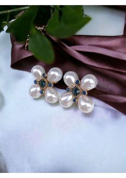 Kristal Taşlı Dörtlü Çapraz Inci Tasarım Küpe modelleri