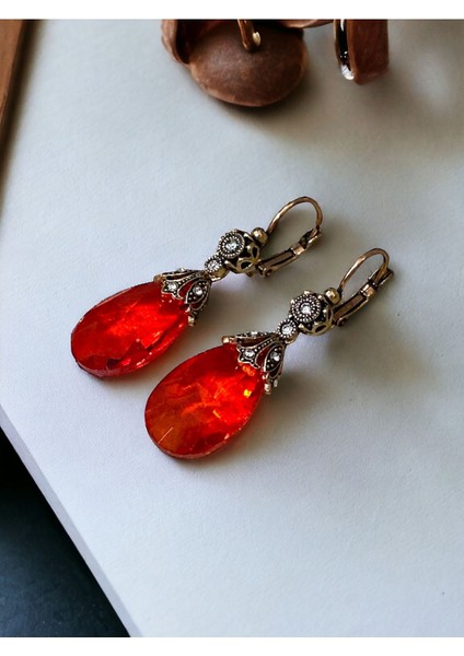 Kristal Taşlı Büyük Kedi Gözü Küpe