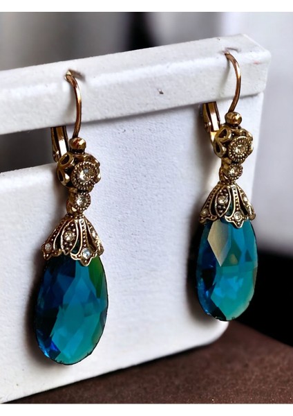 Kristal Taşlı Büyük Kedi Gözü Küpe