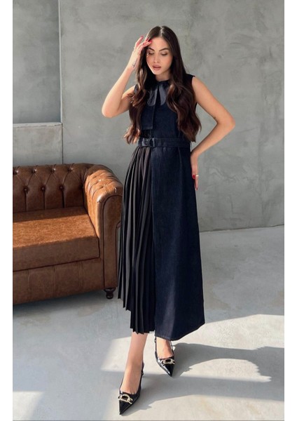 Kadın Lacivert Siyah Pilise Detaylı Denim Tasarım Elbise