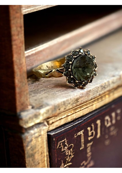 Kristal Taşlı Güneş Figür Yüzük modelleri