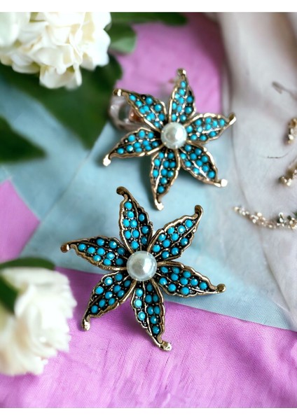 Küçük Zambak Çiçeği Küpe