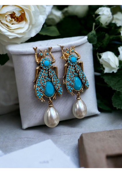 Mayorka İnci Sallantılı Kraliçe Arı Figür Küpe modelleri